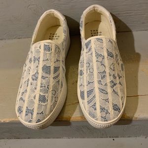 Beautiful lace sneakers